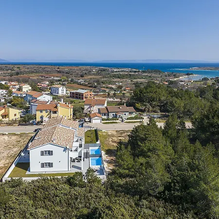 Holiday home 500 Meter Zum Mit Privatpool, Meerblick, Klima, Wlan *